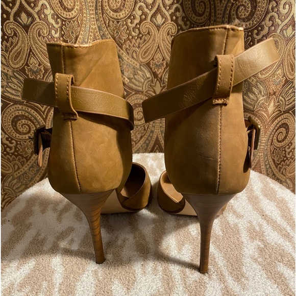 My Delicious Aijah Tan High Back Pointed Heels - Picture 4 of 4